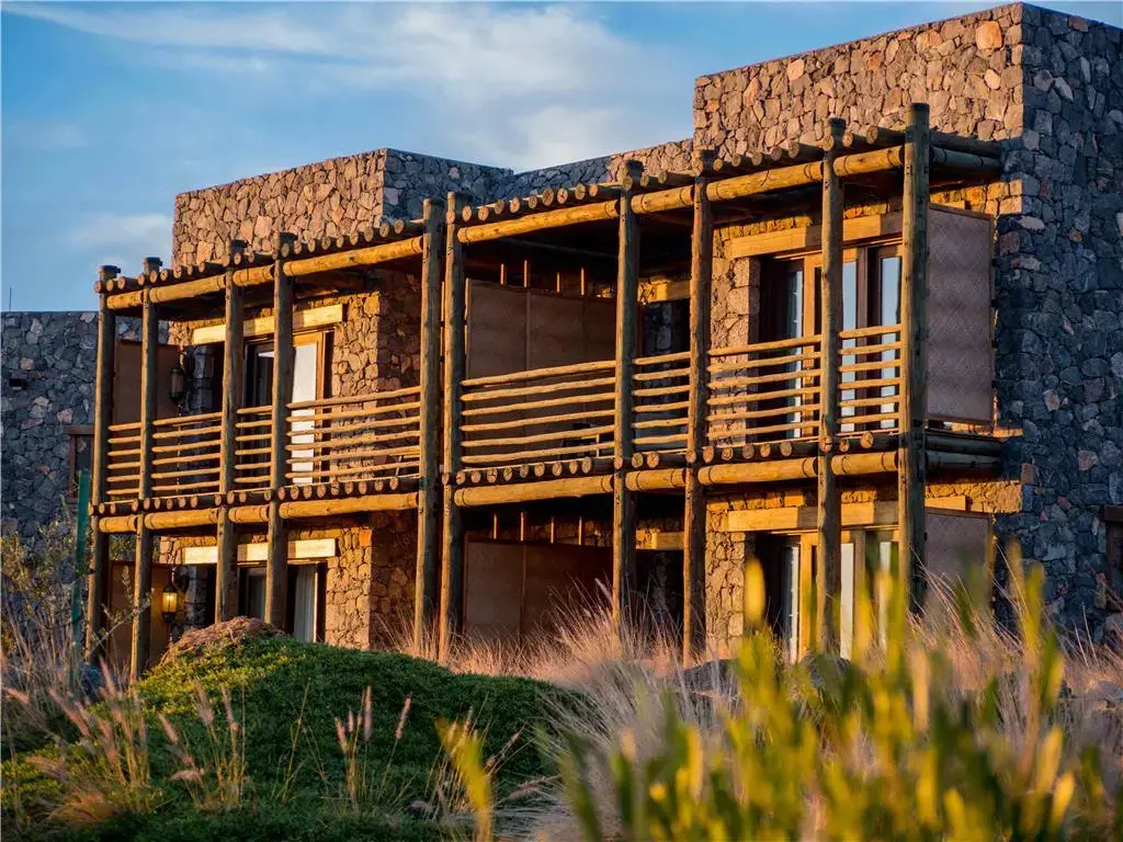 Alila Jabal Akhdar — Hajar Mountains, Oman