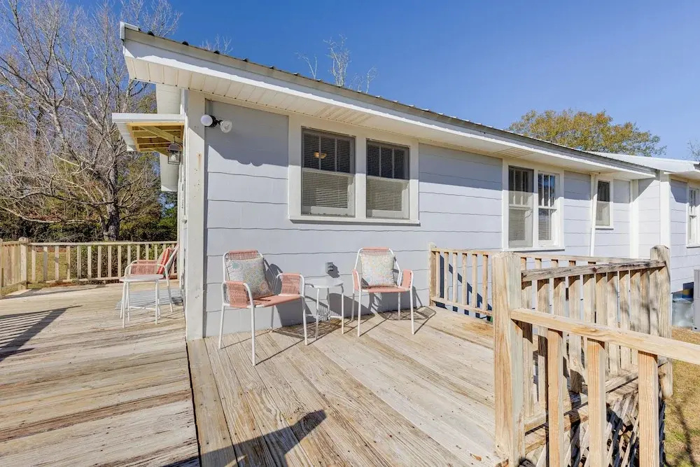 Quiet Grove Hill Cottage w/ Wraparound Deck!