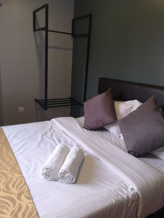 Town View Hotel