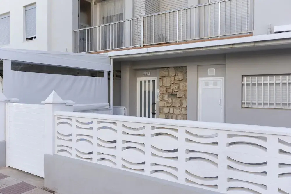 Abaco in Xeraco With 3 Bedrooms and 1 Bathrooms