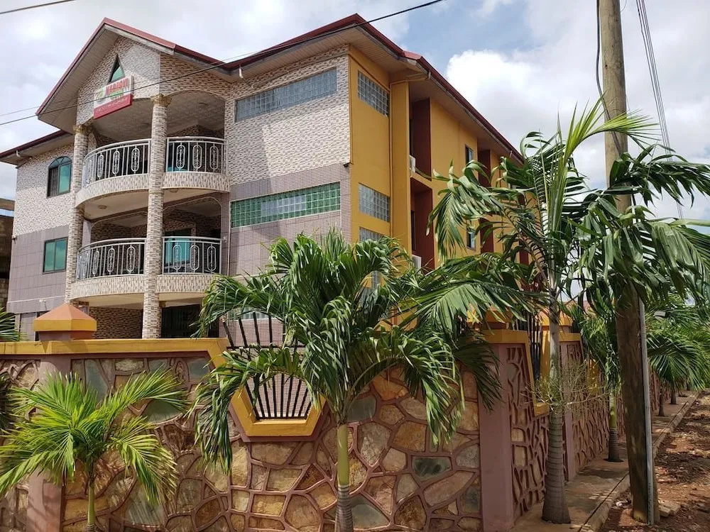Nabegyi Hotel