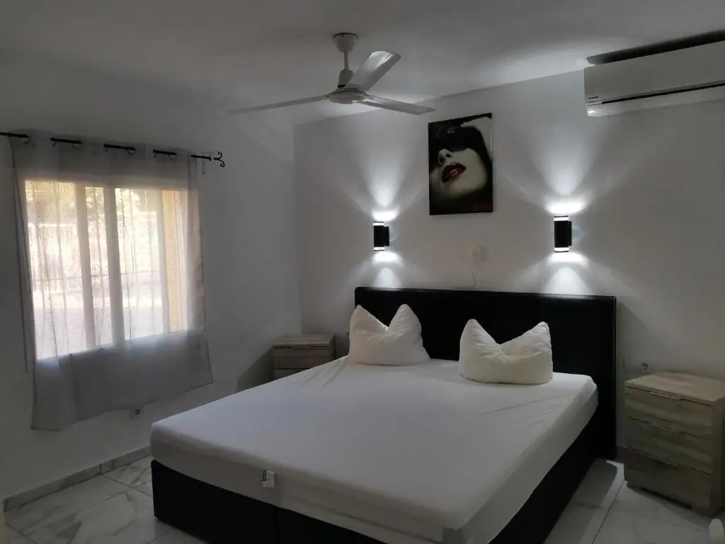 2 Bedrooms Apartment