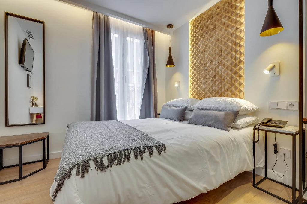 Superior Double room (full double bed)