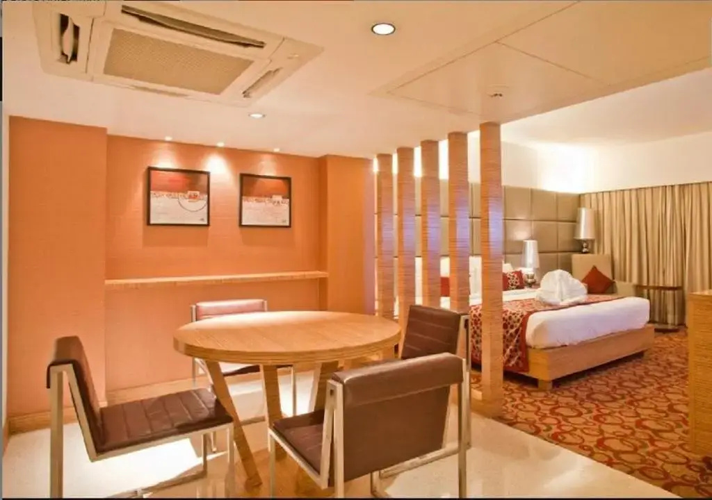 Pride Plaza Hotel, Ahmedabad - Chambres