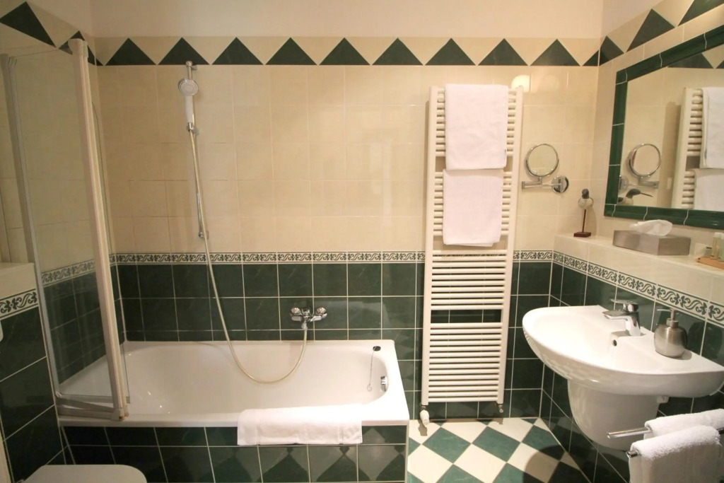 Image 8