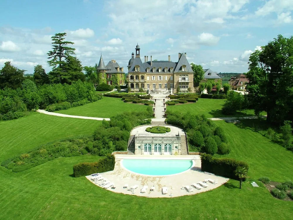 Holiday Home in Dordogne Estate