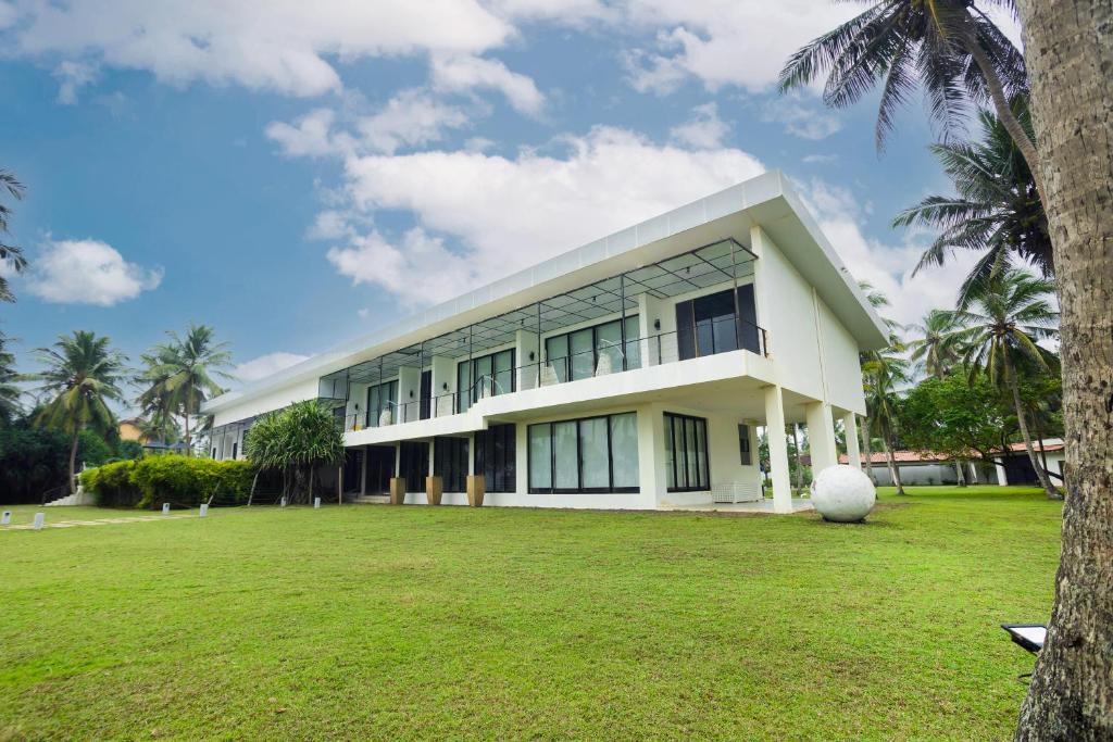 Green Turtle Villa By The Serendipity Collection