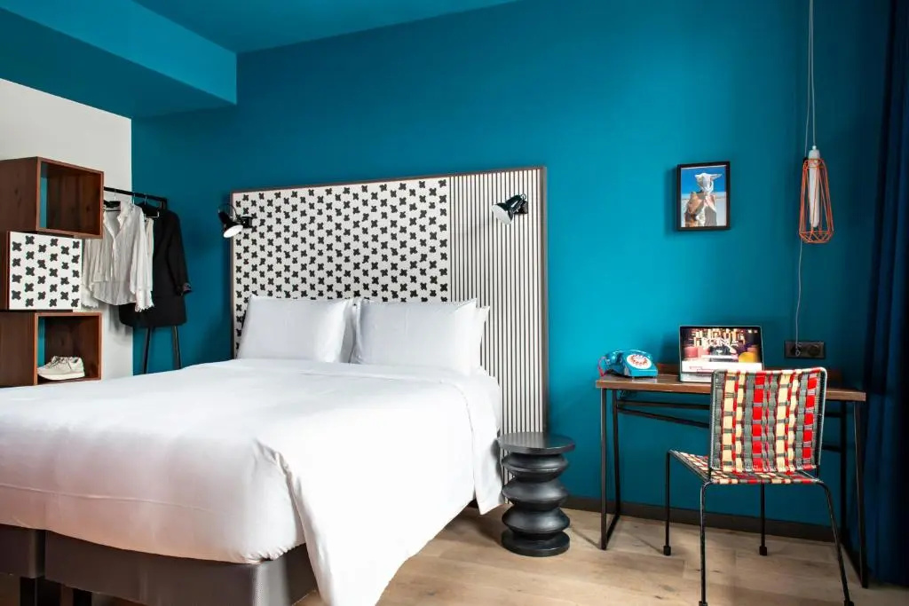 Cool Double room (full double bed)