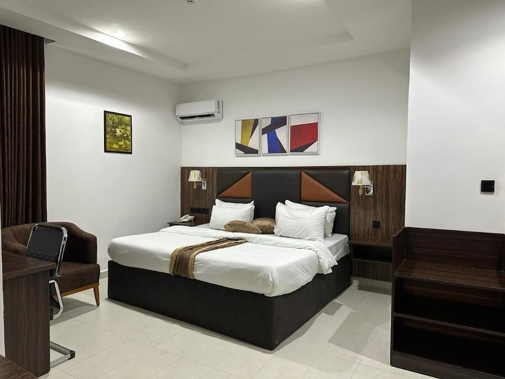 Hotel photo 16