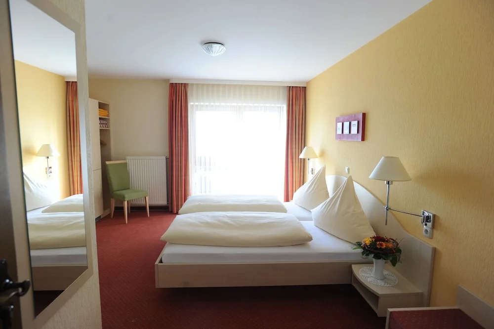 Standard Double room (full double bed)
