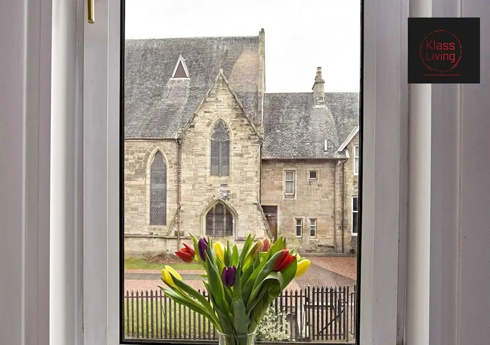 One Bedroom Apartment by Klass Living Serviced Accommodation Coatbridge - Whifflet Park Apartment With Wifi and Parking
