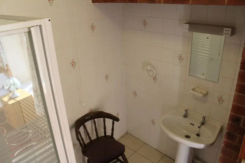 The Middlegate Hotel - Chambres