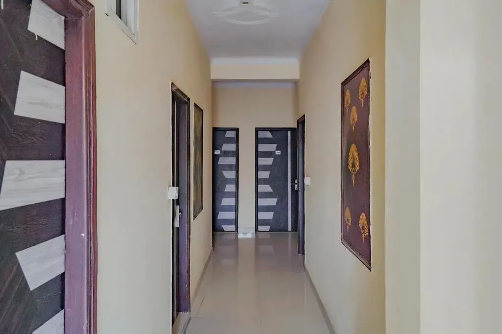 Hotel Ting Tong by OYO Rooms