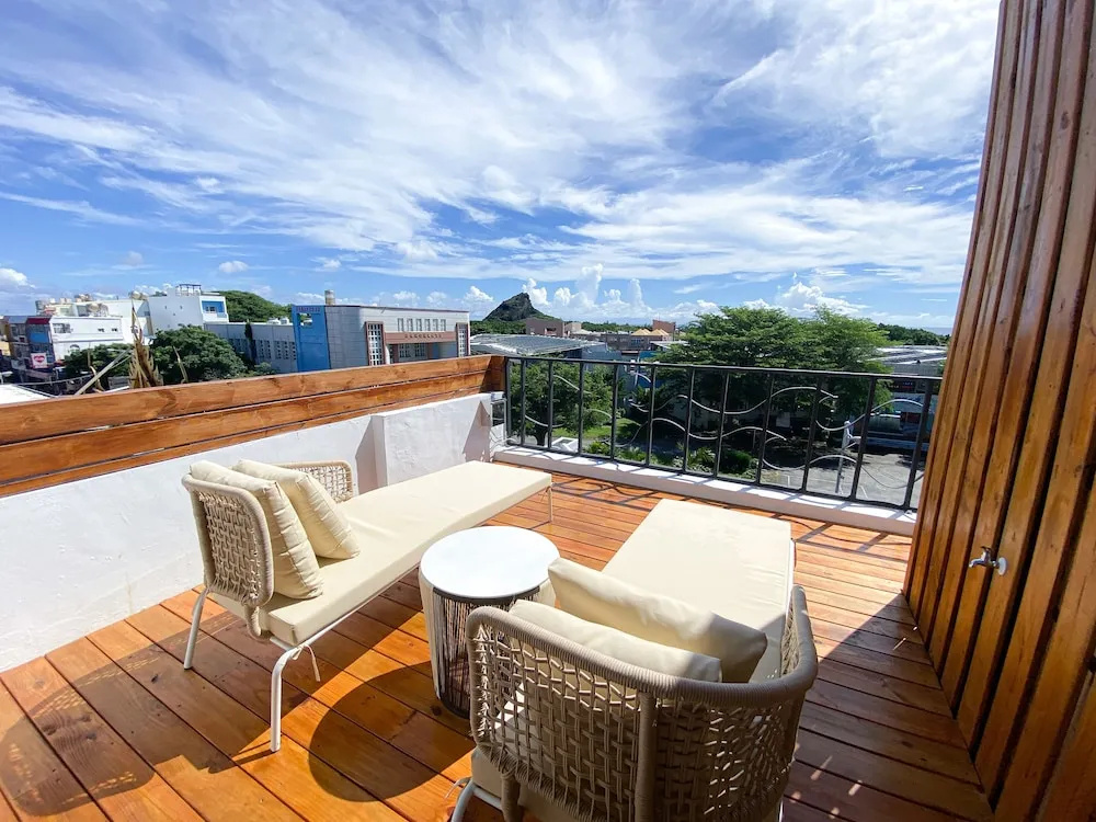 Standard Double room with balcony and with sea view (full double bed)
