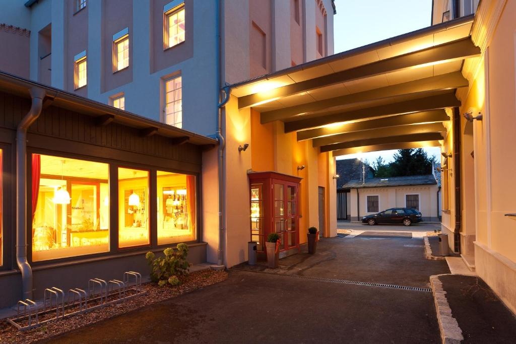 JUFA Hotel Weinviertel - Eselsmuhle