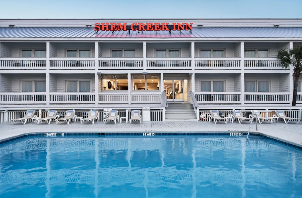 Shem Creek Inn - Général