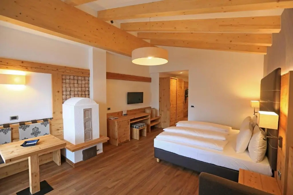Superior Double room (full double bed)