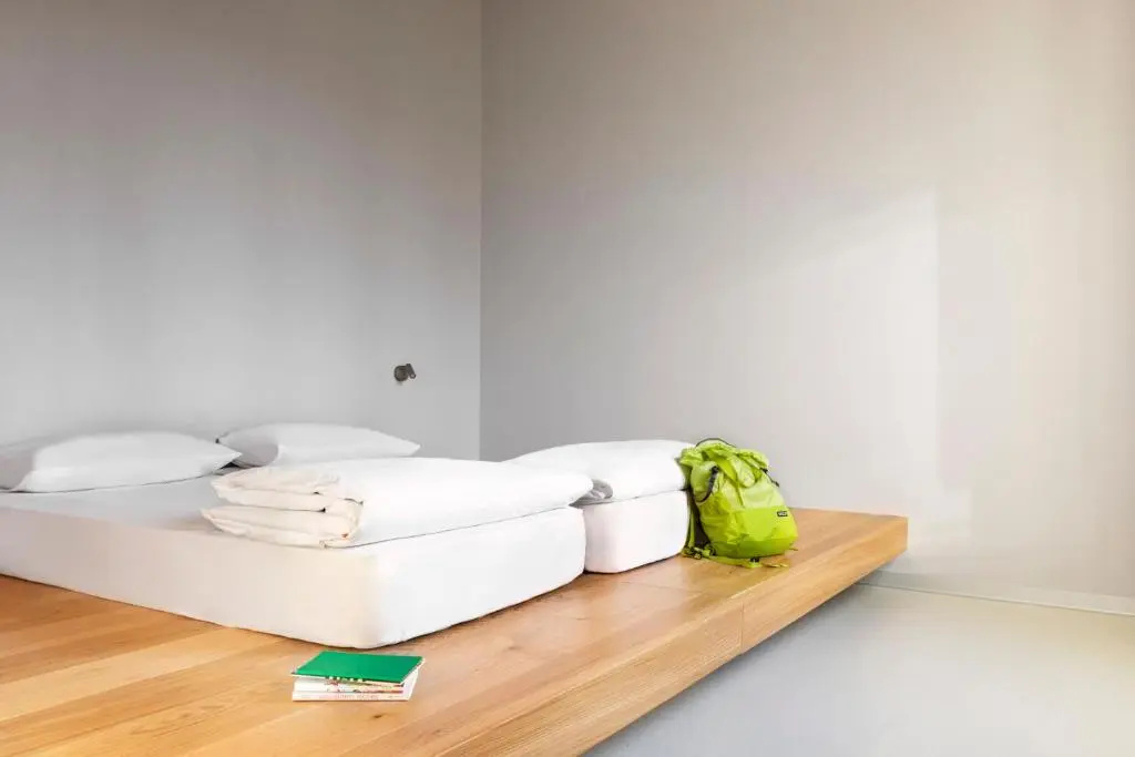 Double room (full double bed)