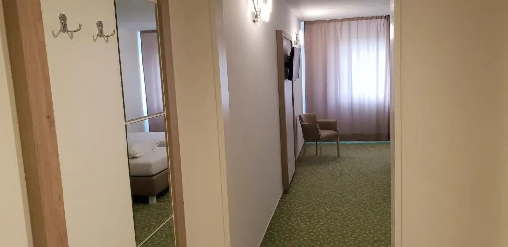 Confour Hotel - 5