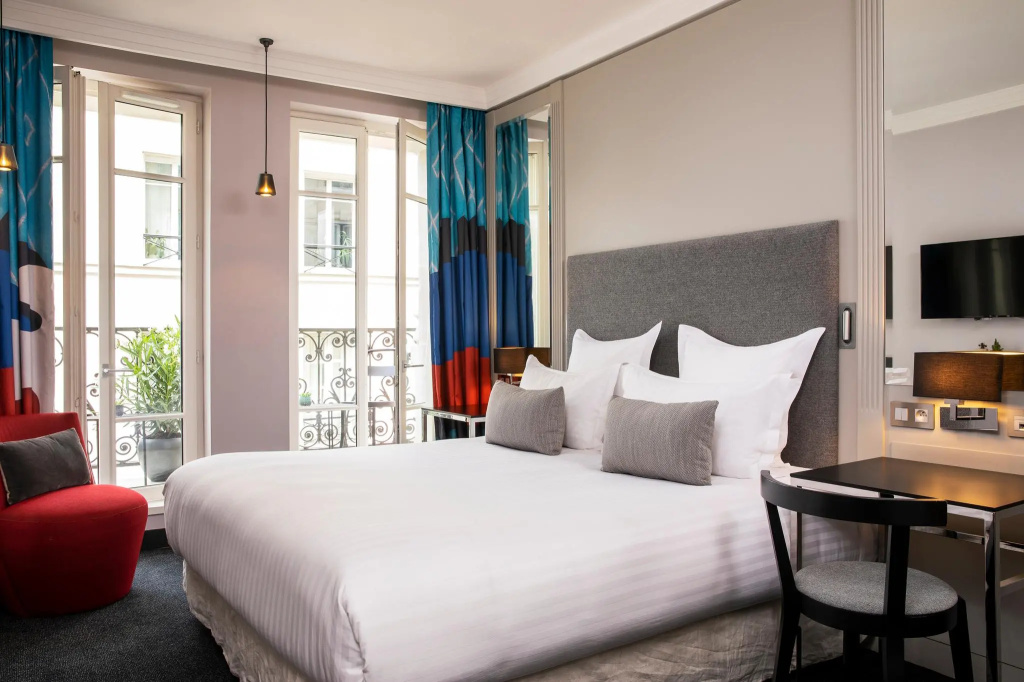 Hôtel Les Matins de Paris & Spa 25