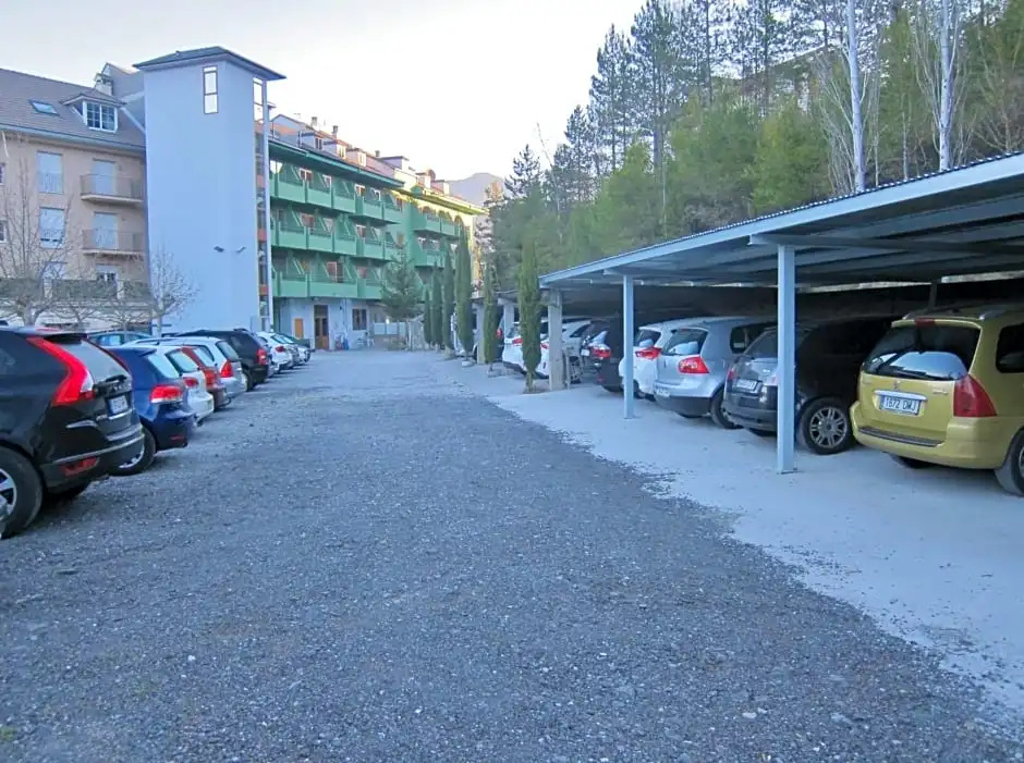 Hotel Mesón de L'Ainsa - Chambres