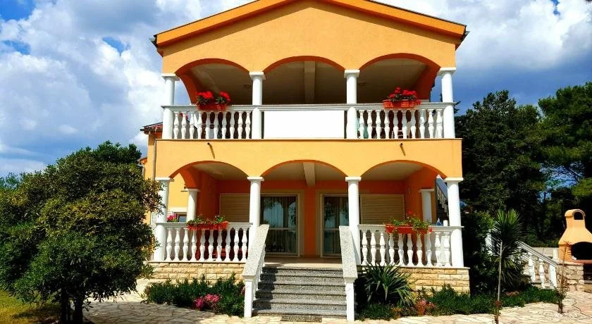Villa Kayo