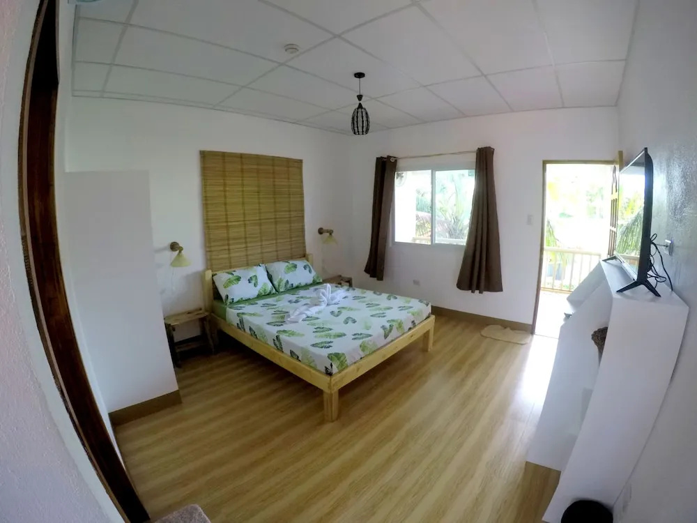 Economy room