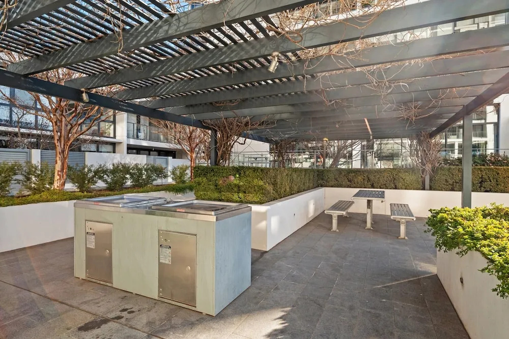Charming 2BR Apartment Near Canberra's Attractions