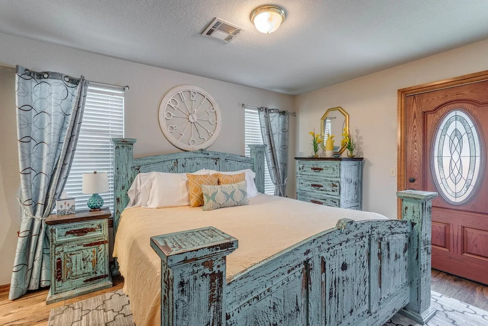 Suite with balcony