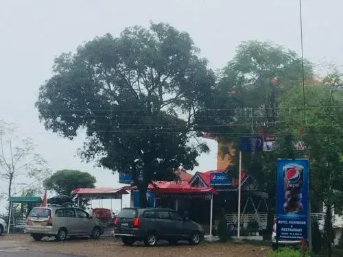 Hotel Kohinoor And Restaurant