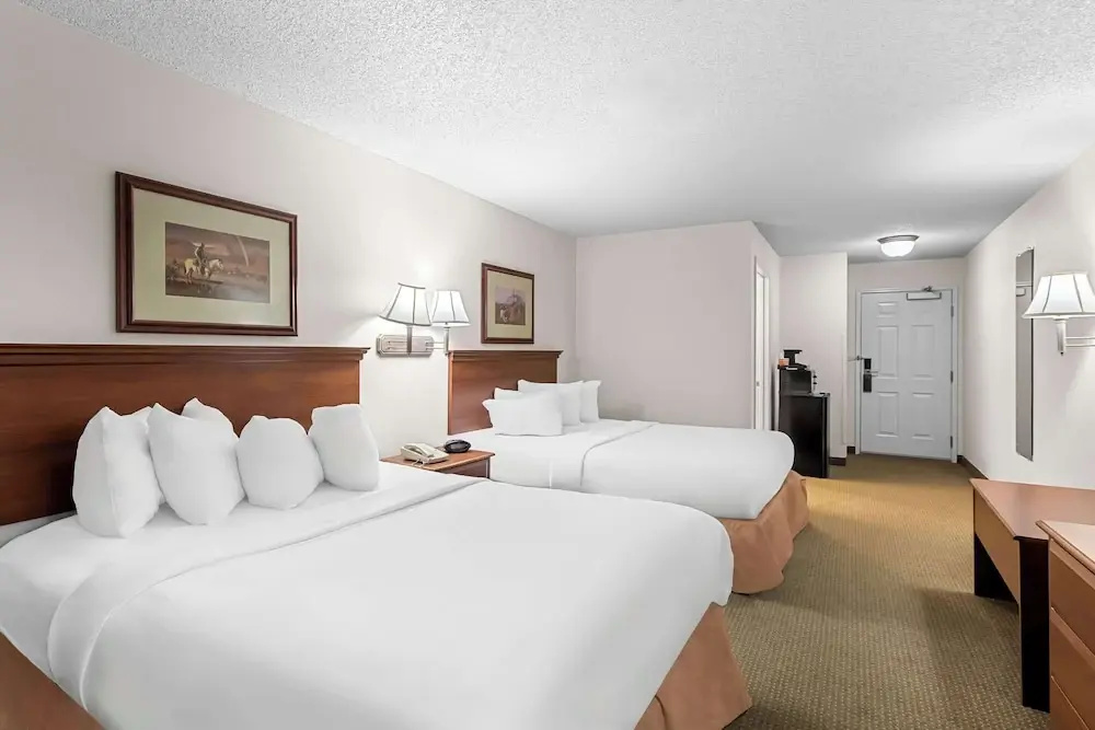Quadruple Suite
