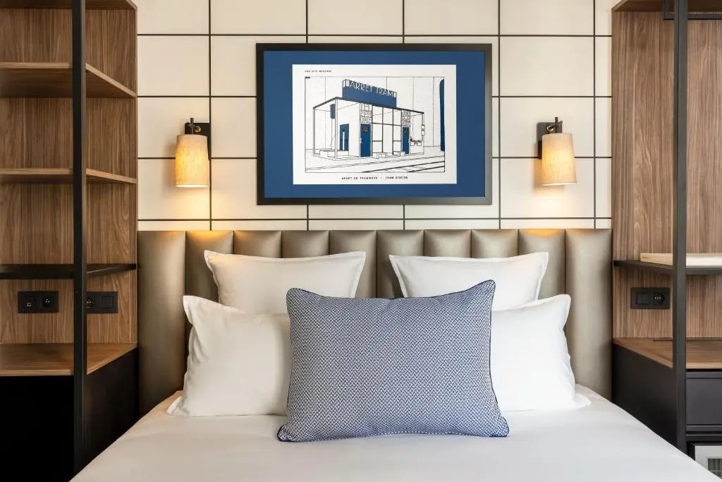 Standard Triple room