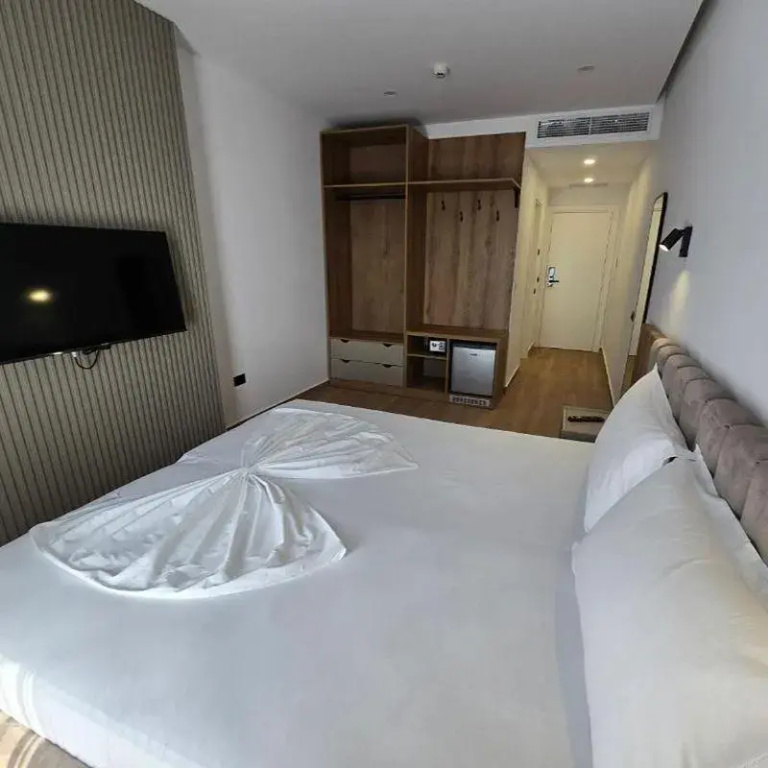 Standard Double room with sea view (full double bed)