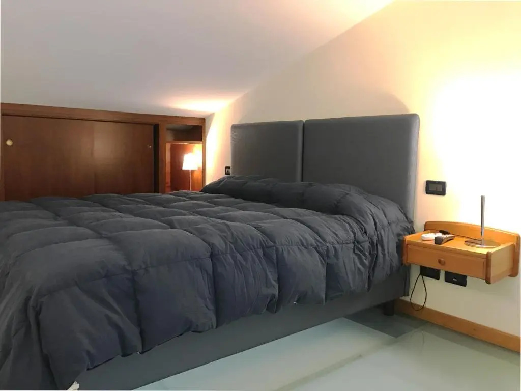 Superior Duplex Studio