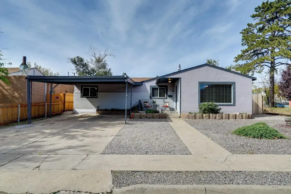 Chic Silver City Getaway w/ Patio + Gas Grill