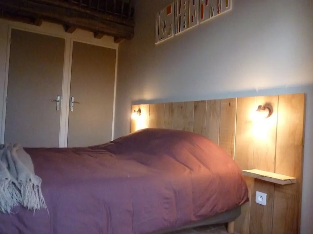 Voir la photo 2 — Chambres d'hôtes Le Chateau Rouge