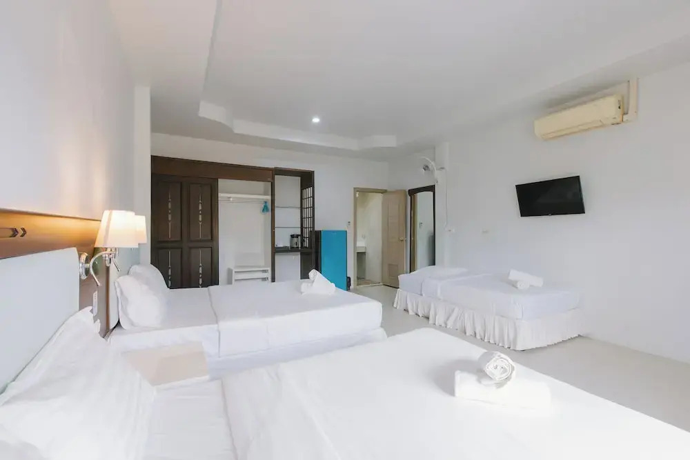 Семейный номер Standard с балконом в Kataonsea Bungalows