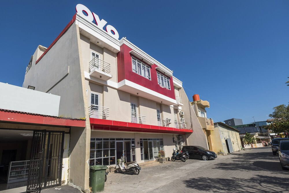 OYO 1075 Rumah Indah Losari Inn
