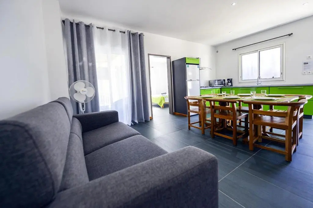 2 Bedrooms Cottage
