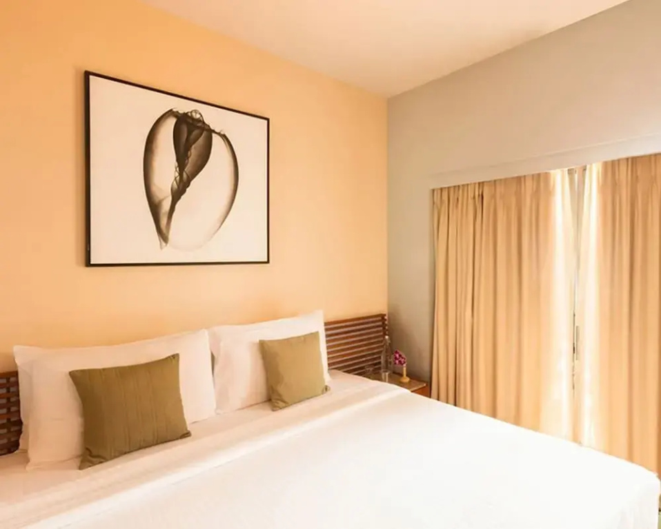 Luxury Double room with garden view (full double bed)