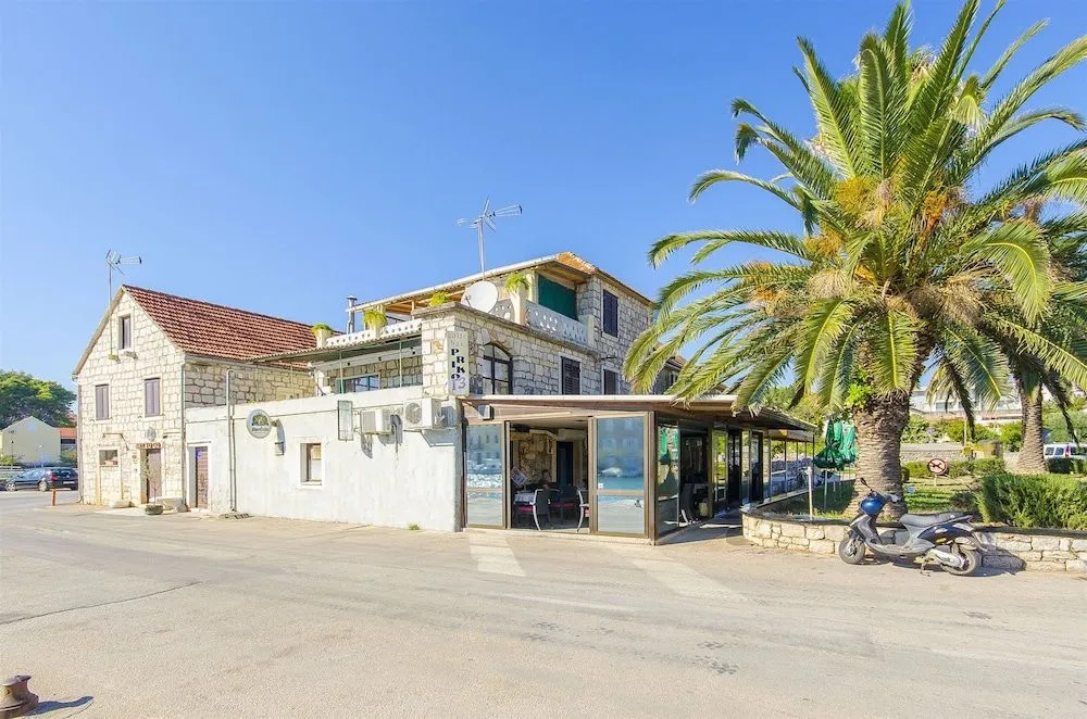 Apartment Snjezana