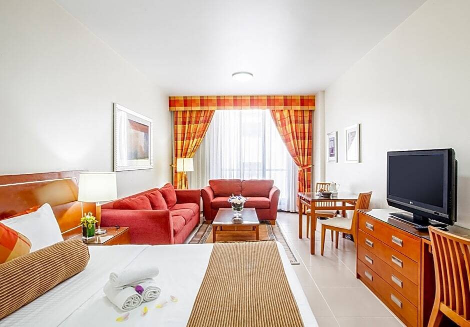 Golden Sands Hotel Apartments