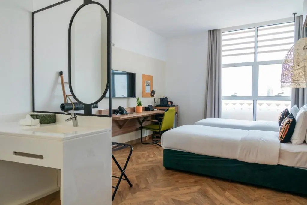 Double room with view (twin beds)