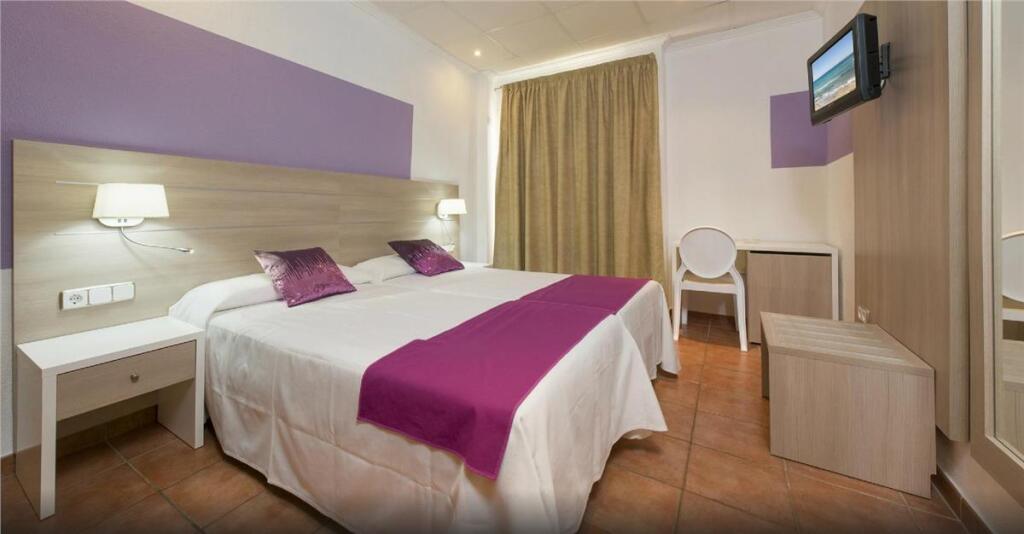 Hostal Adelino - 7