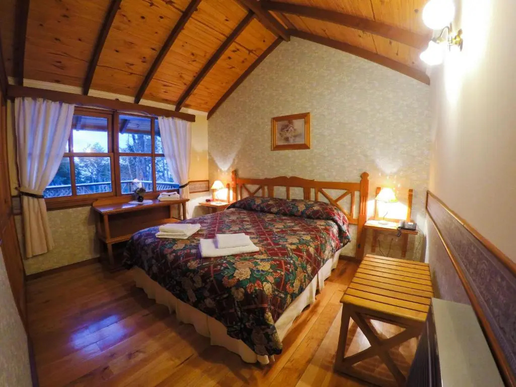 2 Bedrooms Bungalow