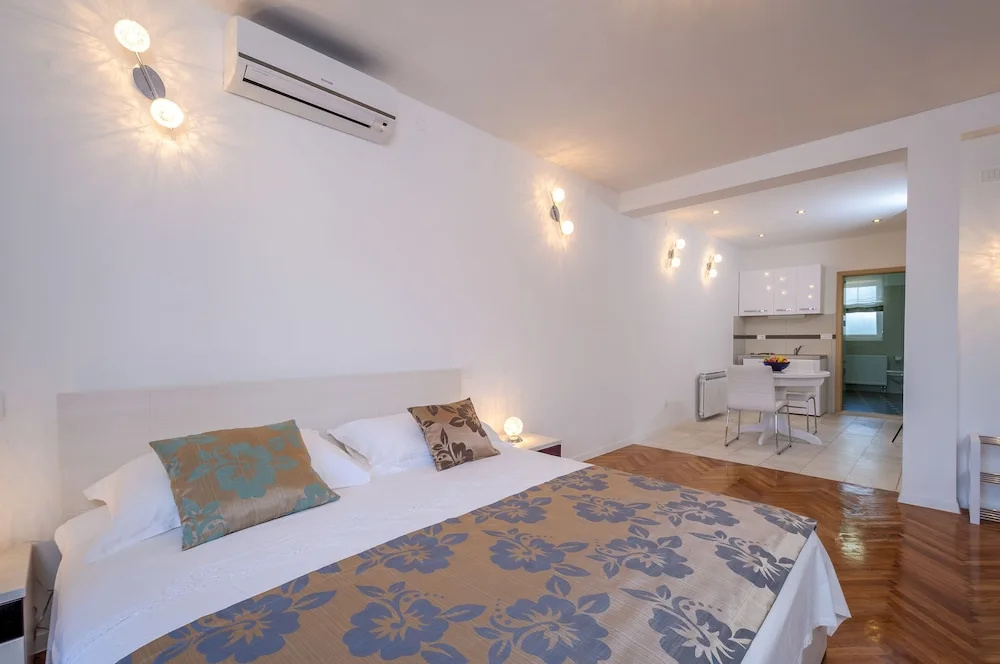 Comfort Studio