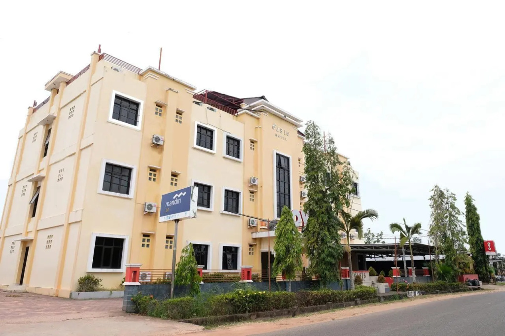 OYO 515 Oasis Hotel