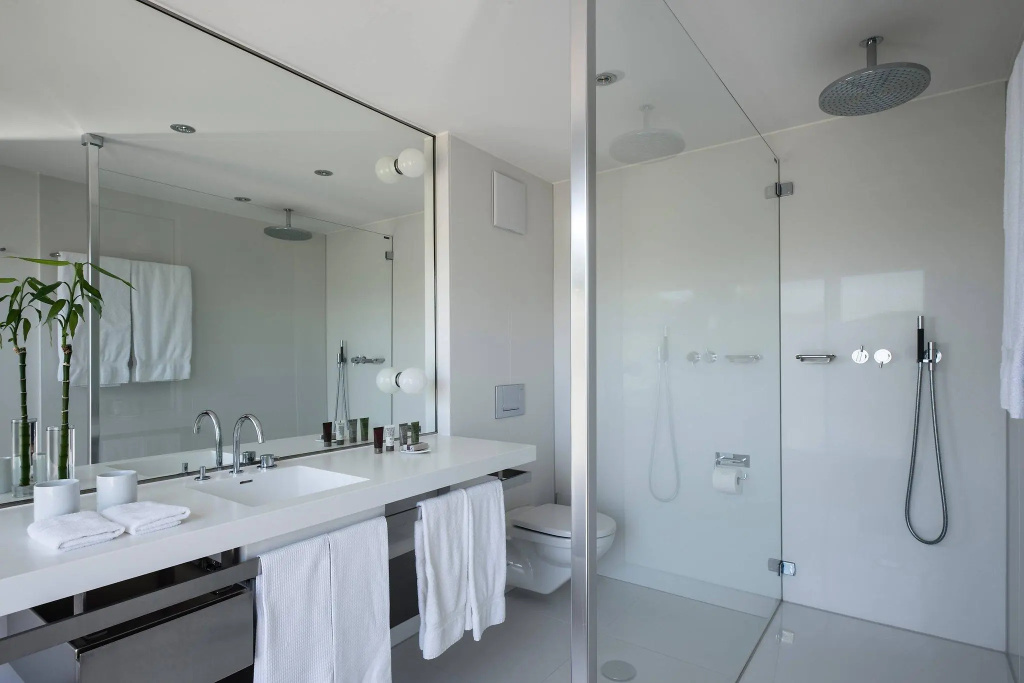 Double Penthouse Junior Suite with balcony (full double bed)