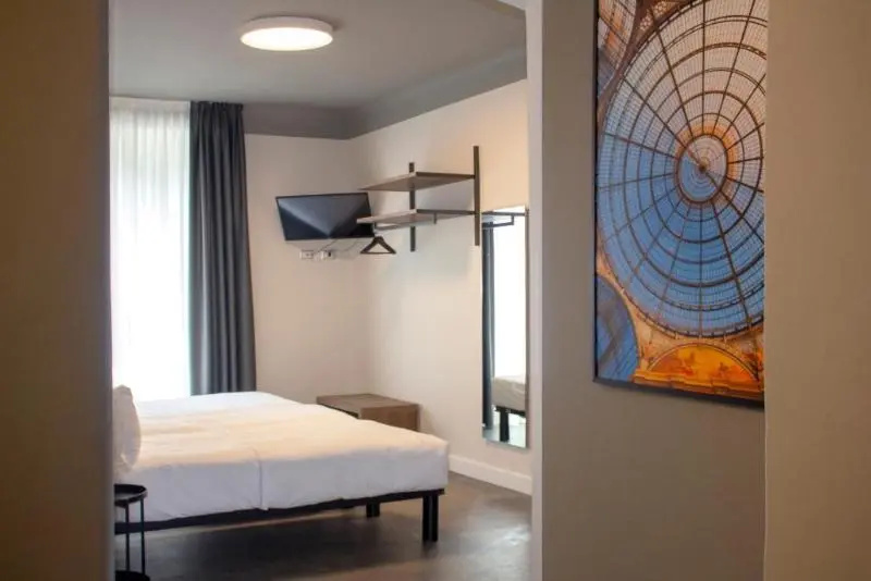 Classic Double room (full double bed)