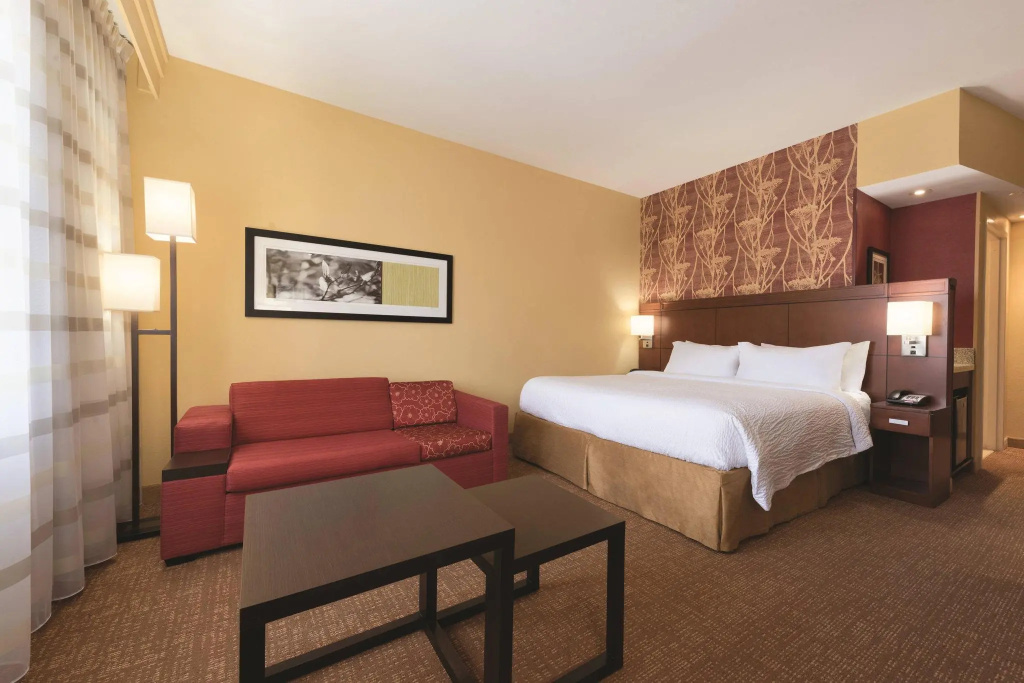 Standard Double room (full double bed)